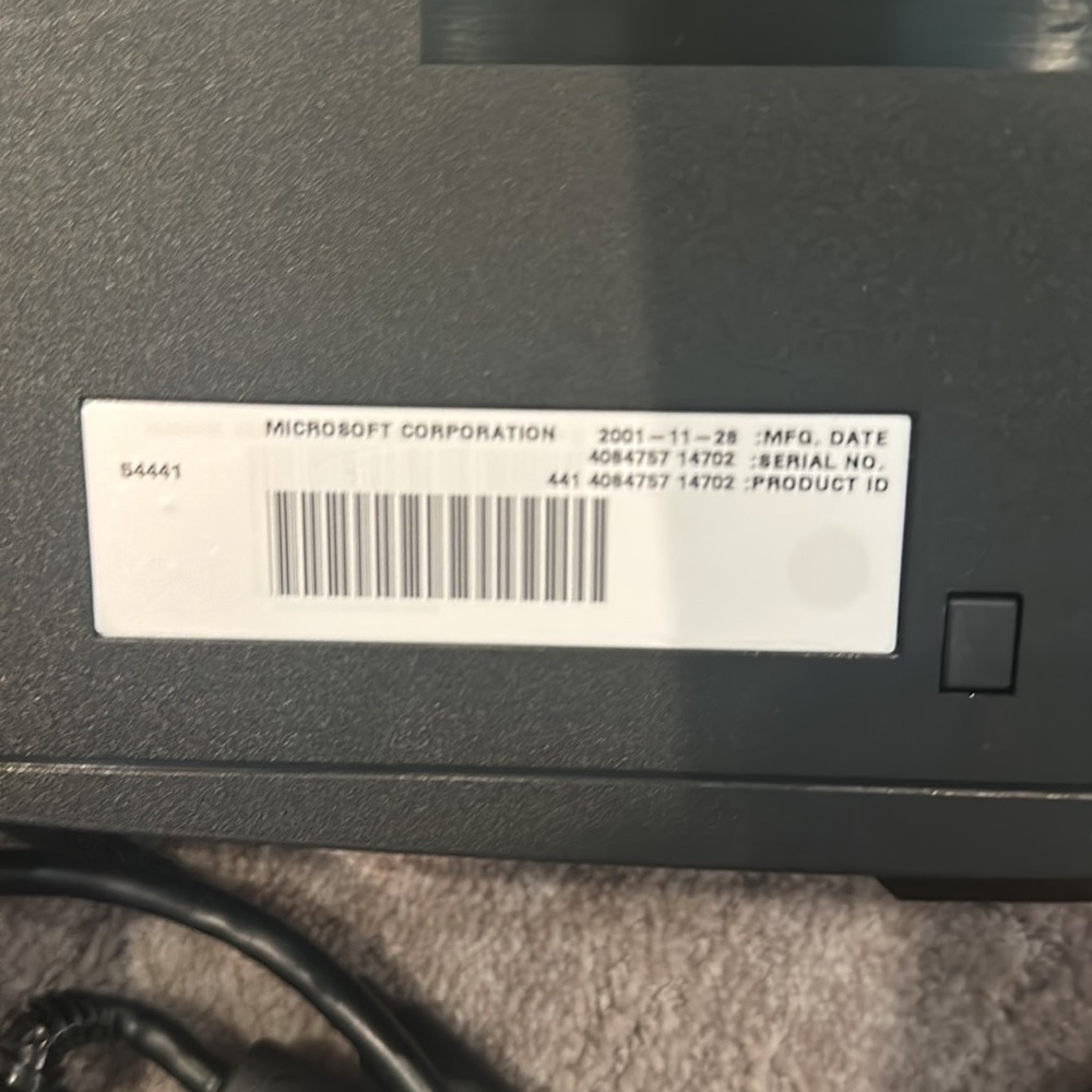 Xbox Console with Green Logo - Picture 5 of 6